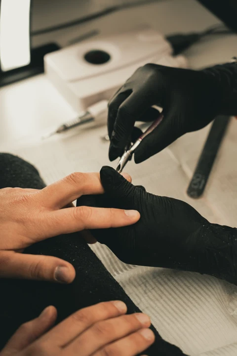 Detail van een nagelbehandeling